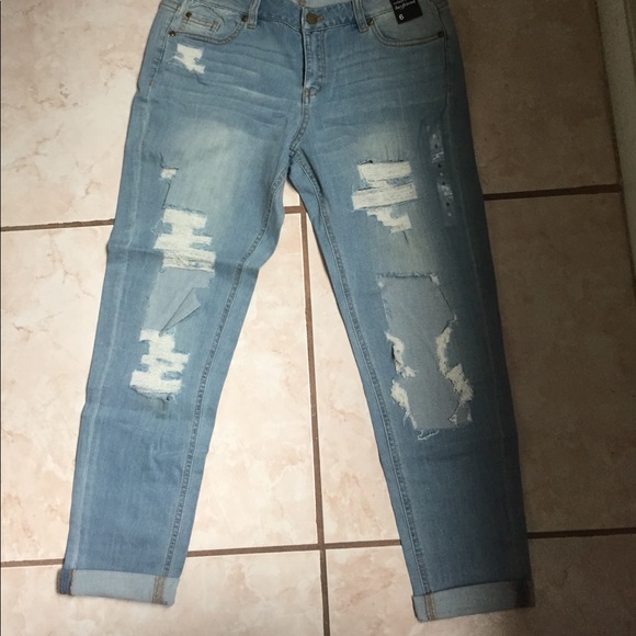 Brand New Relaxed Boyfriend Jeans - Picture 1 of 2